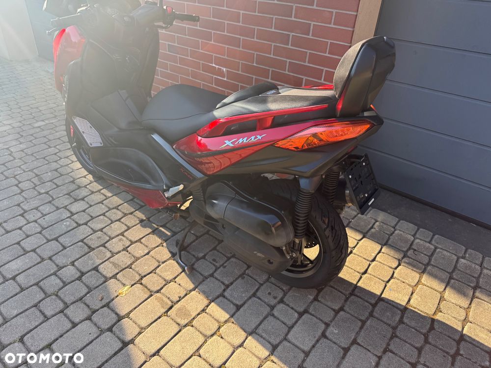 Yamaha X-max - 10