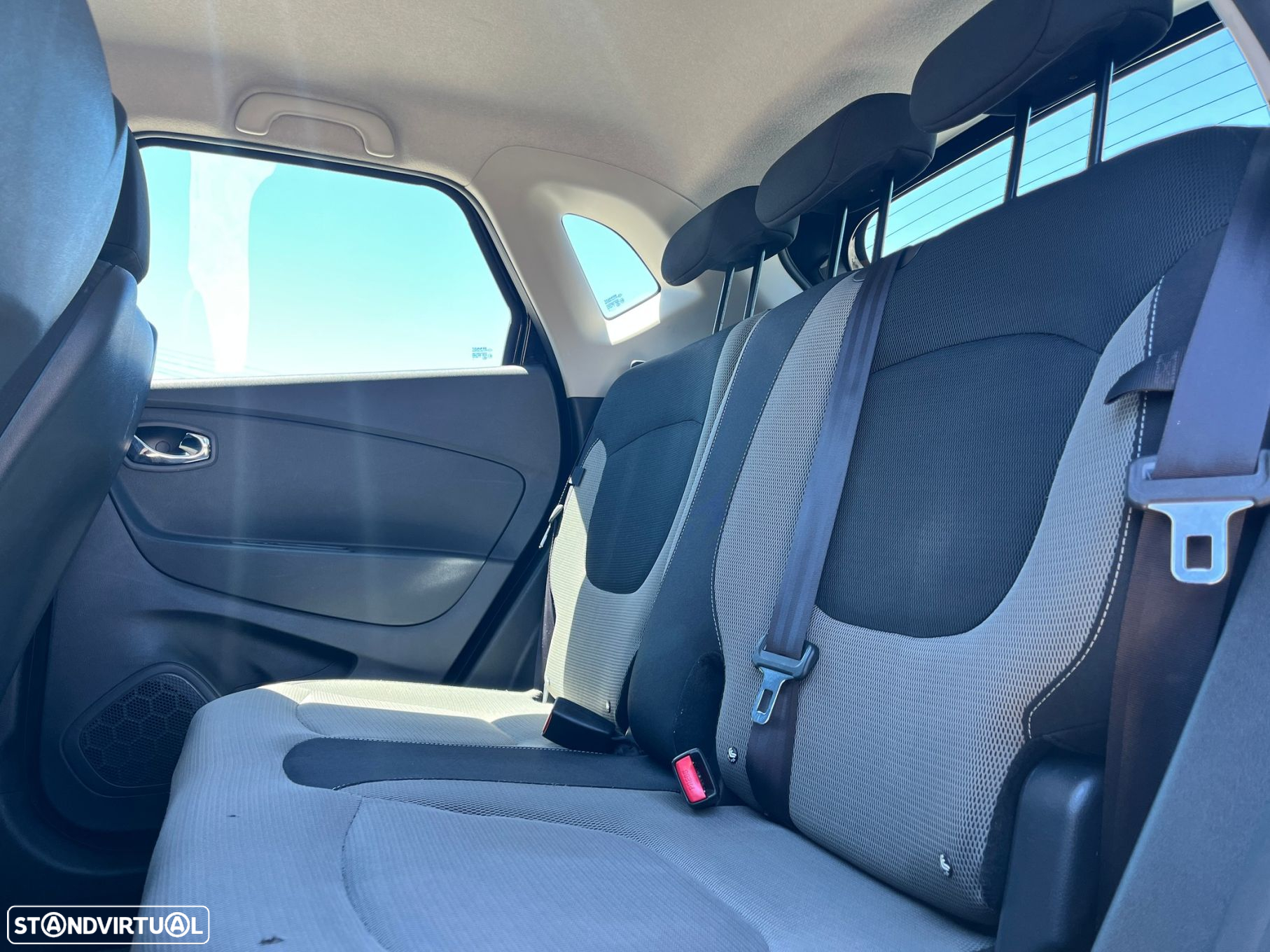 Renault Captur 1.5 dCi - 25