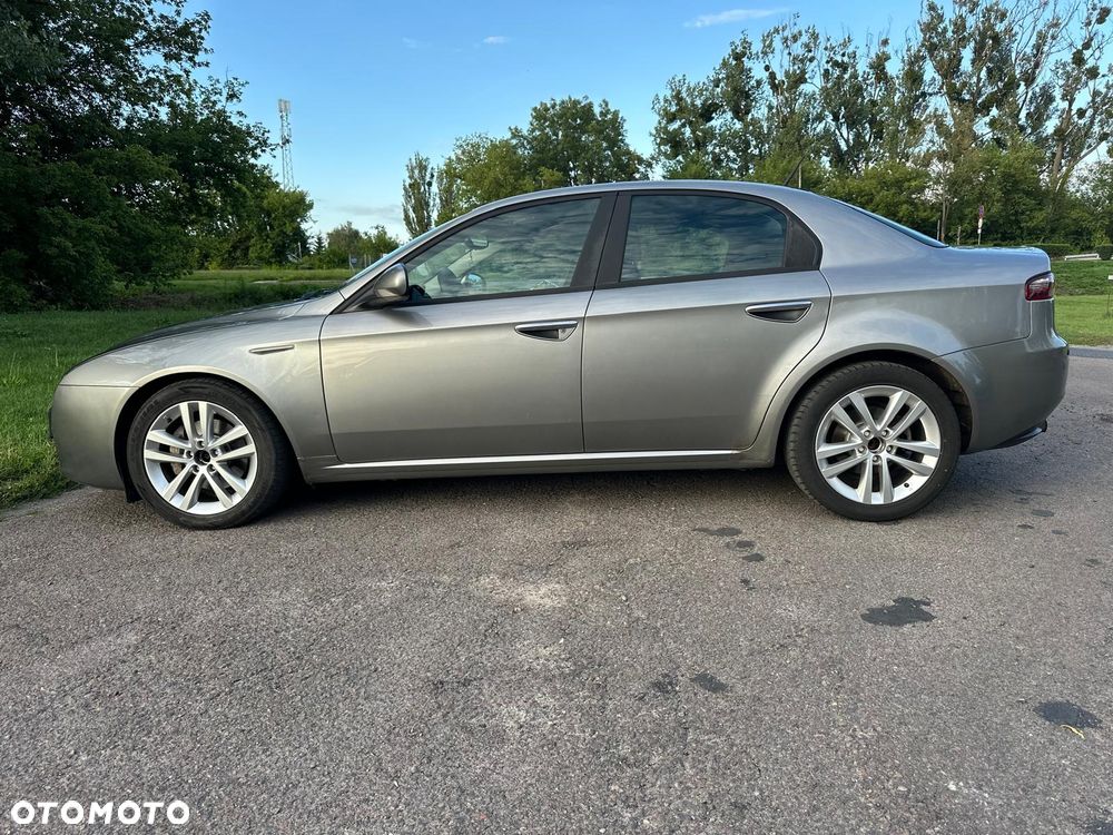 Alfa Romeo 159 - 8