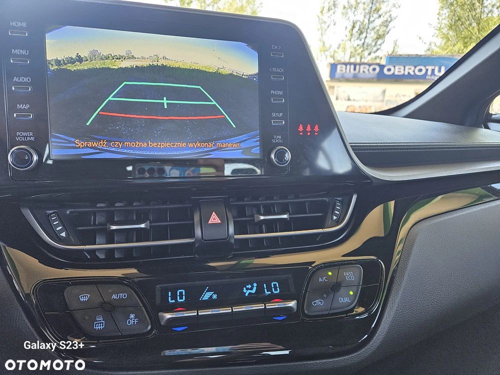 Toyota C-HR Business-Edition - 12