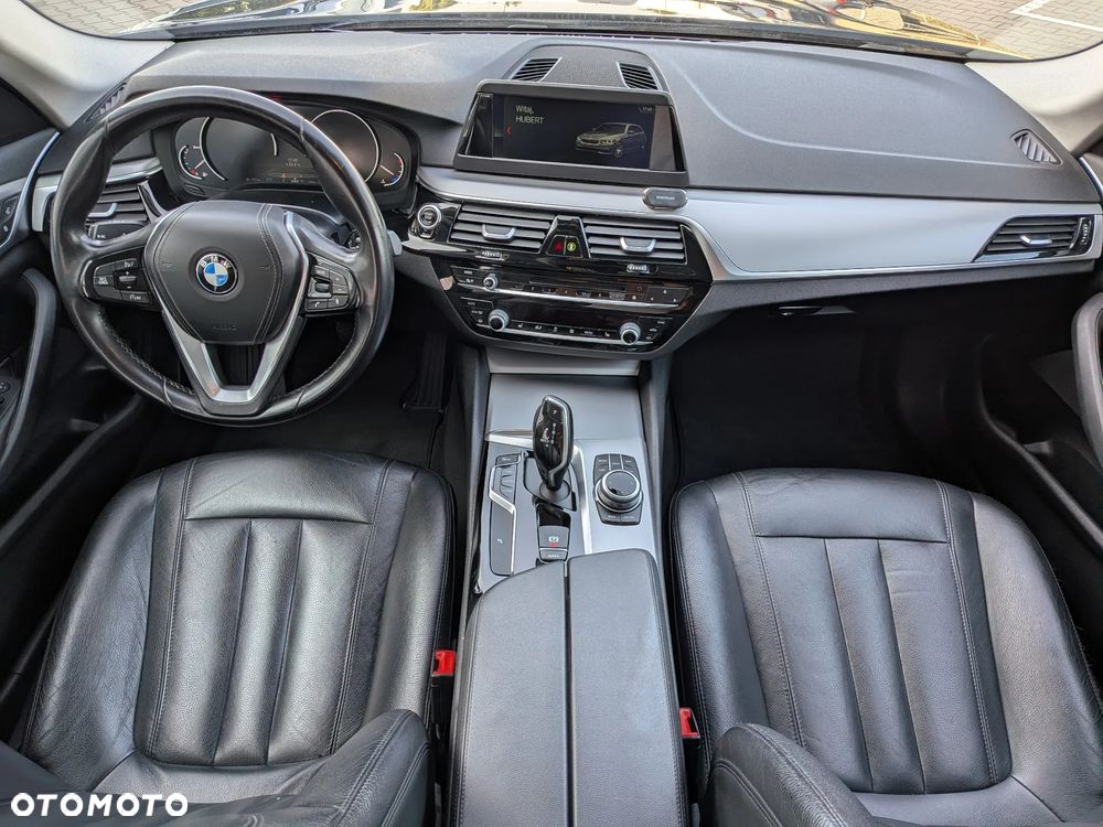 BMW Seria 5 520d - 14