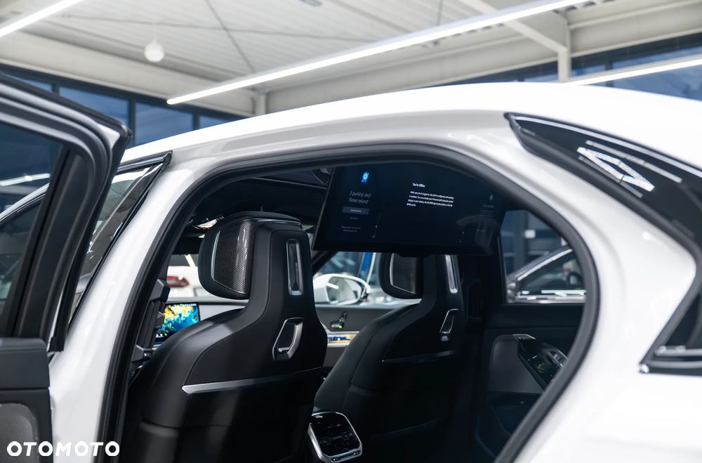 BMW Seria 7 740d xDrive sport - 24