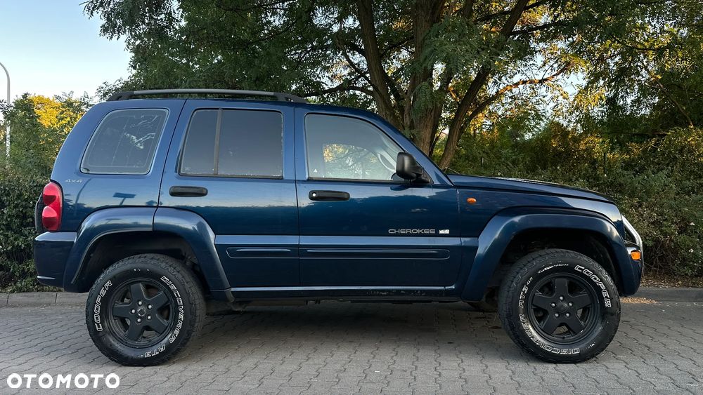 Jeep Cherokee 3.7L Limited - 12
