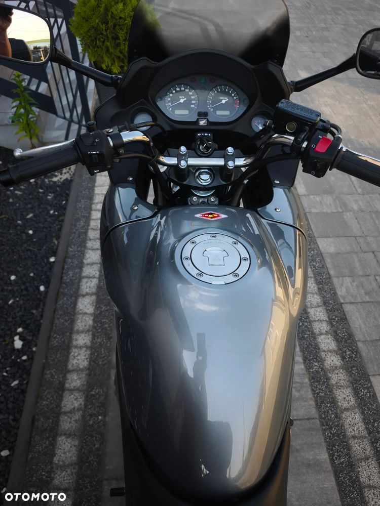Honda CBF - 34