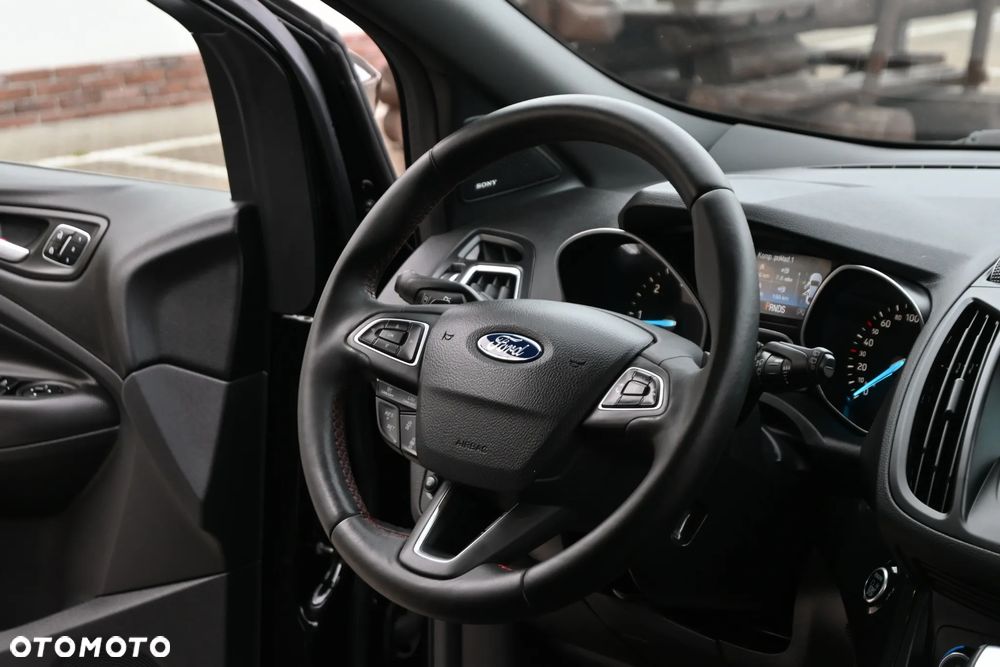 Ford Kuga 2.0 TDCi AWD ST-Line - 23