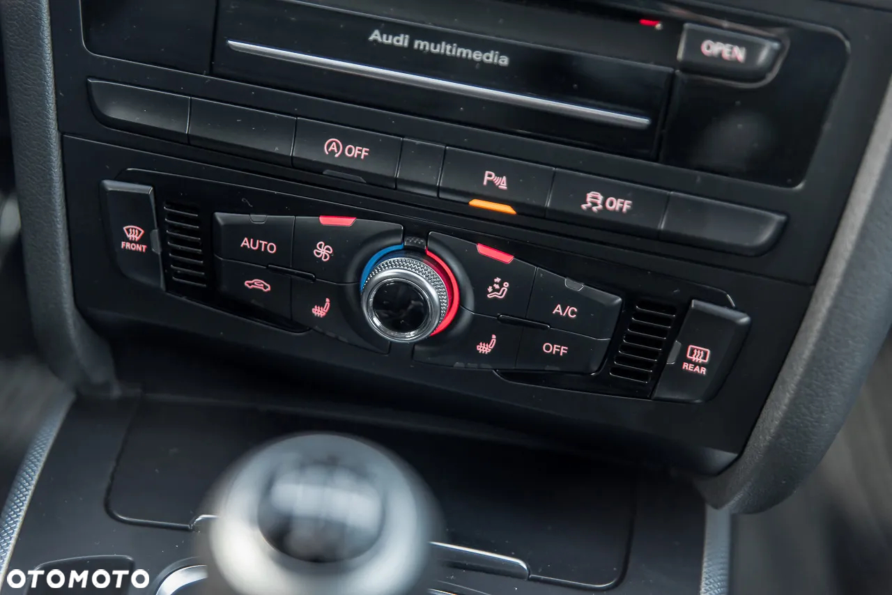 Audi A4 Avant 2.0 TDI Quattro - 22