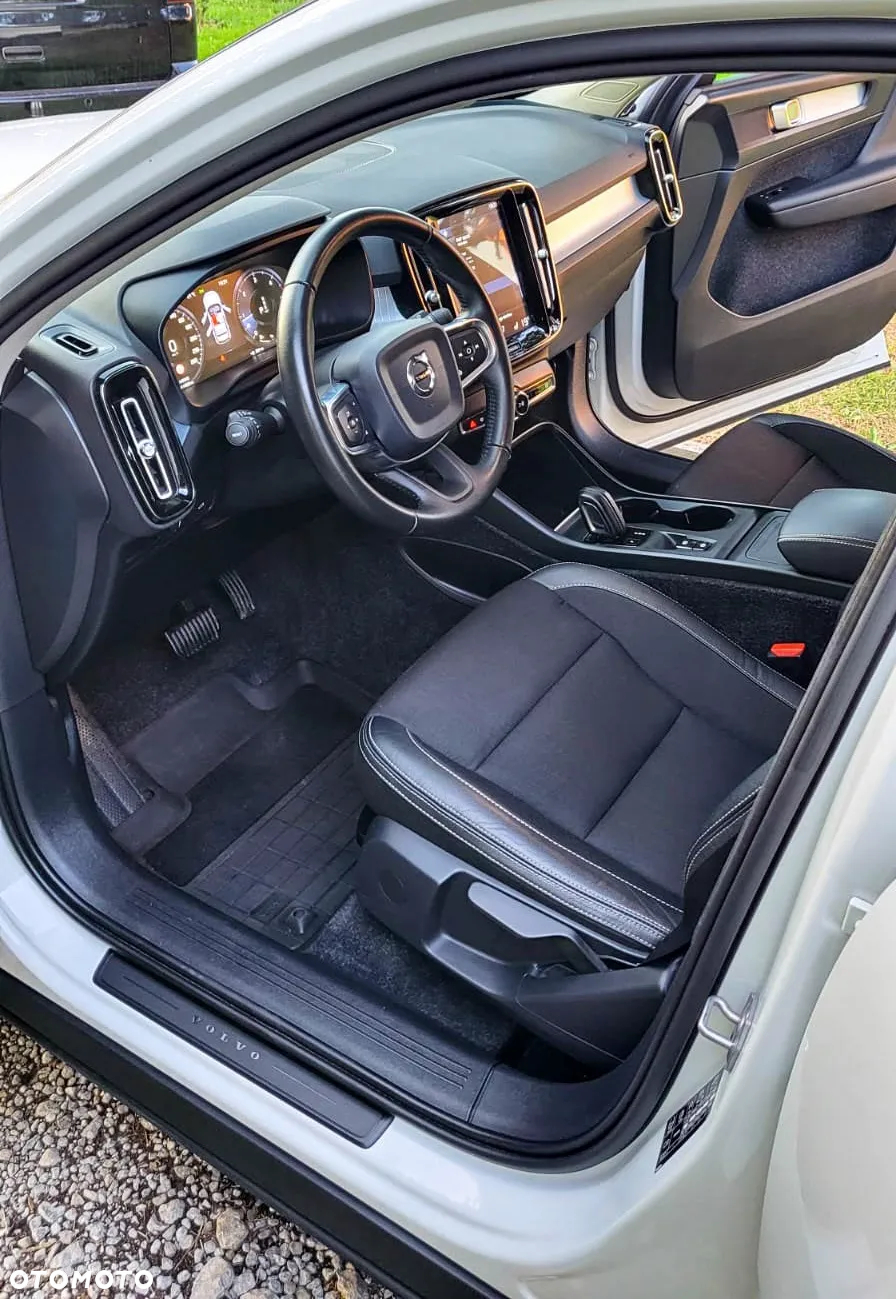 Volvo XC 40 D3 Momentum - 11
