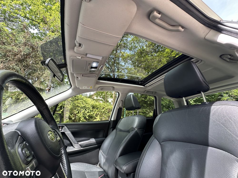 Subaru Forester 2.0 XT Platinum Lineartronic - 18