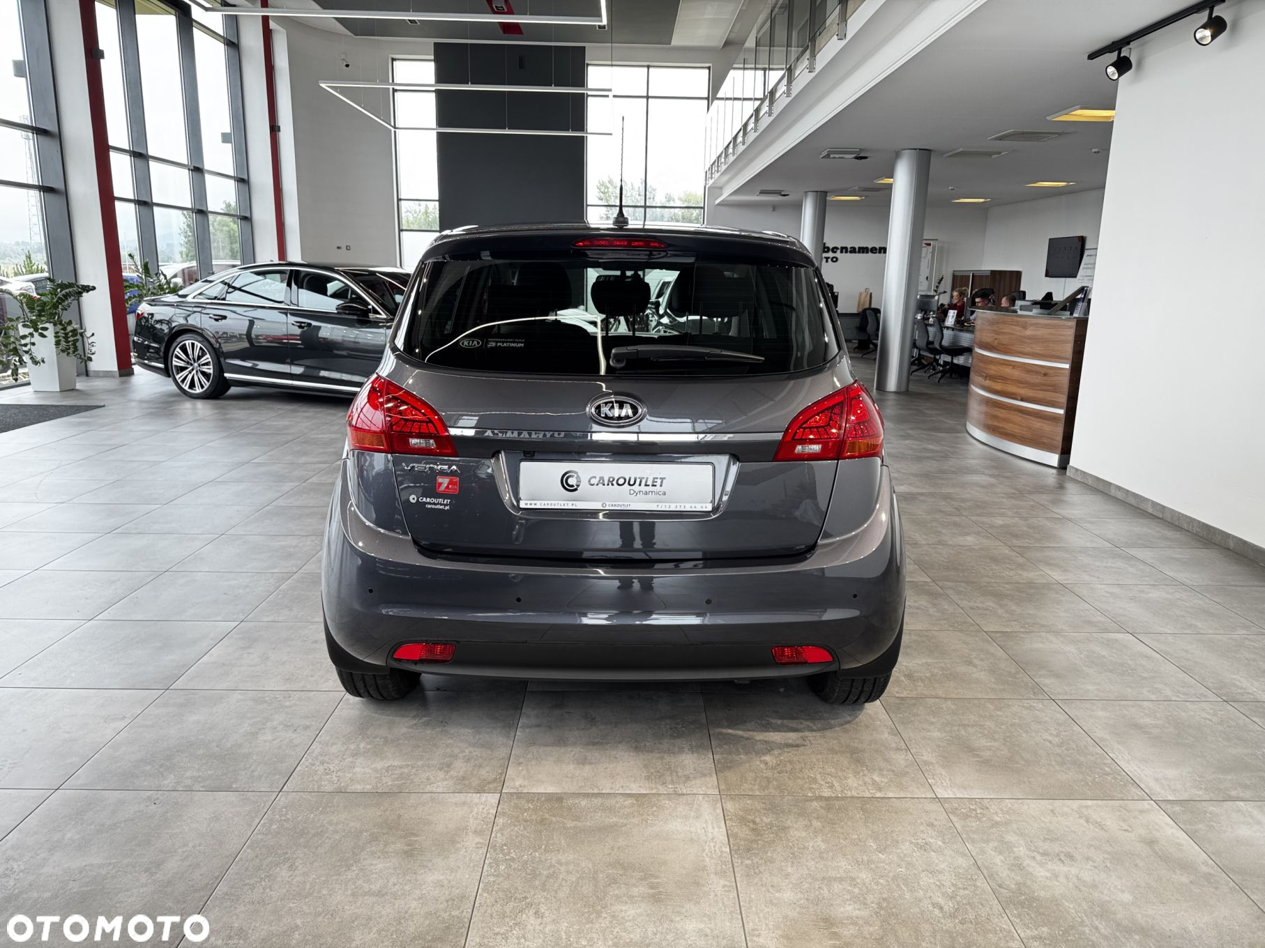 Kia Venga - 7