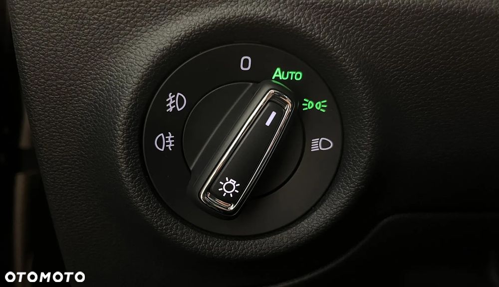 Skoda Kamiq 1.6 TDI DSG Style - 21