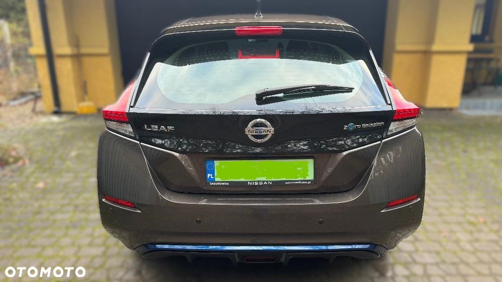 Nissan Leaf - 2