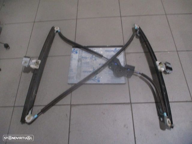 Elevador Sem Motor Elevsm2296 CHRYSLER GRAND VOYAGER 4 FASE 2 LONG 2006 2.8CRD 150CV 5P PRETO FD - 2