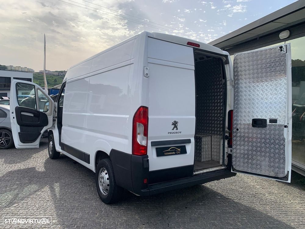 Peugeot Boxer 2.2 BlueHDi 330 L2H1 Premium - 11