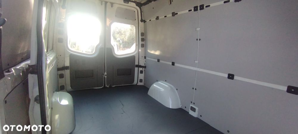 Volkswagen Crafter - 7