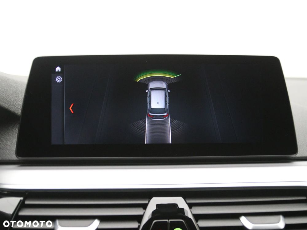 BMW Seria 5 520d Luxury Line - 25