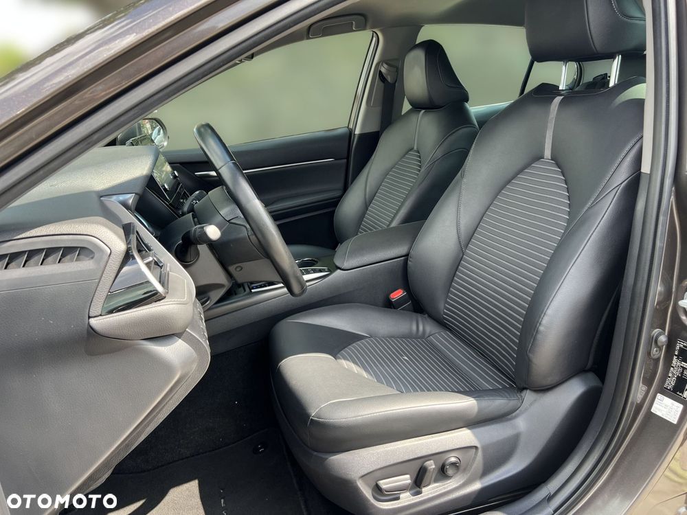 Toyota Camry 2.5 Hybrid Prestige CVT - 12