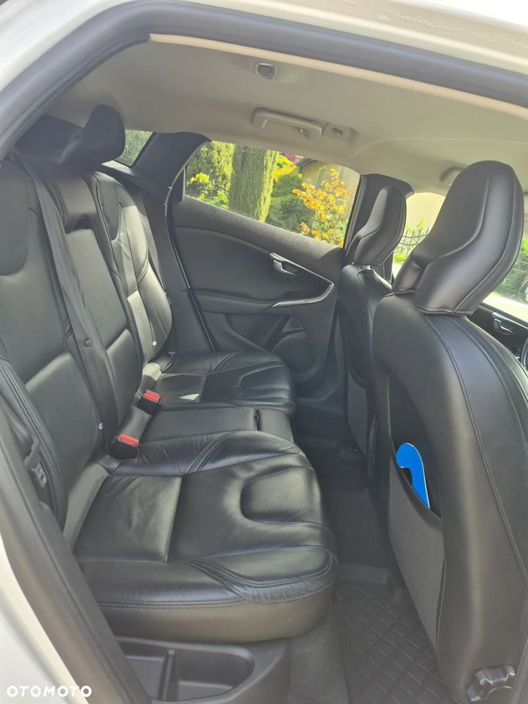 Volvo V40 D2 You - 22