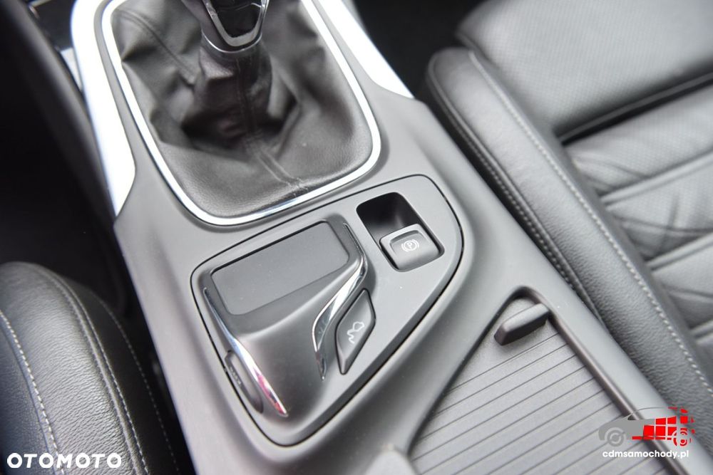 Opel Insignia - 32