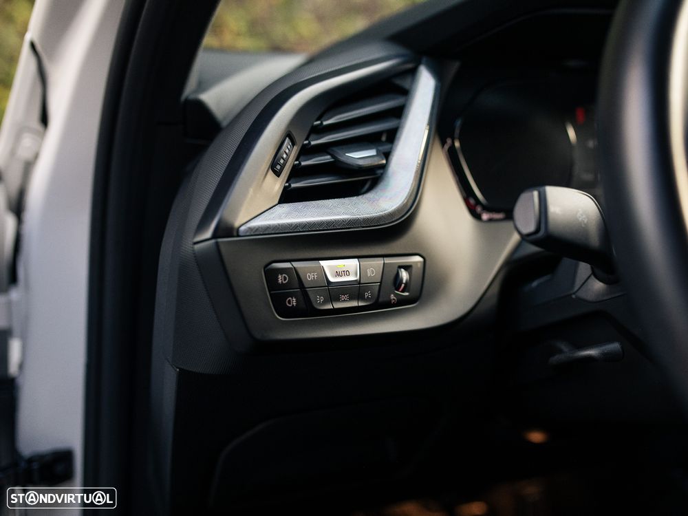 BMW 116 d Pack Desportivo M - 34