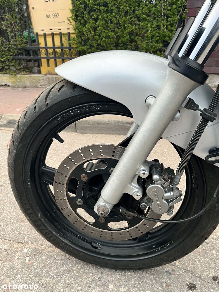 Kawasaki ER - 8