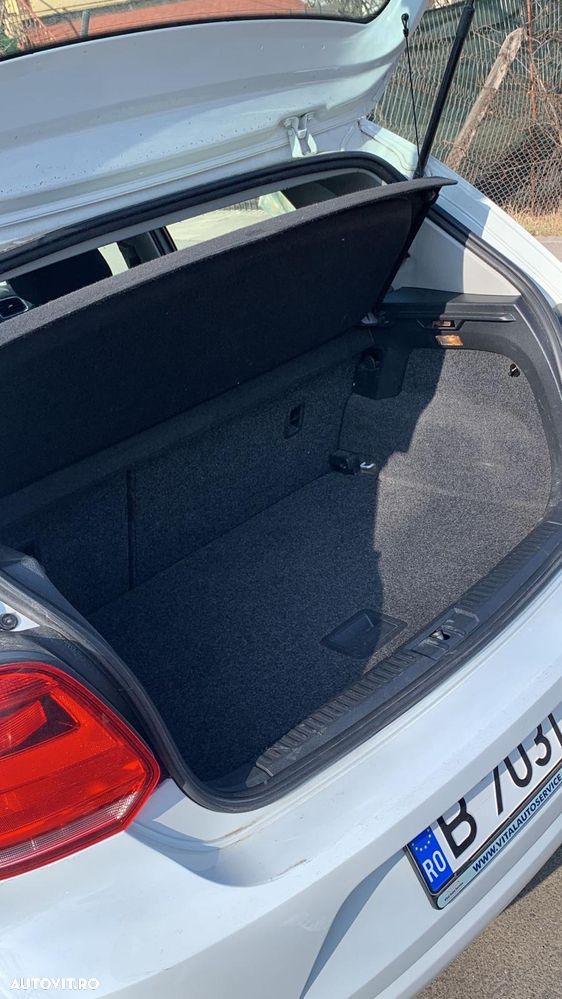 Volkswagen Polo - 6
