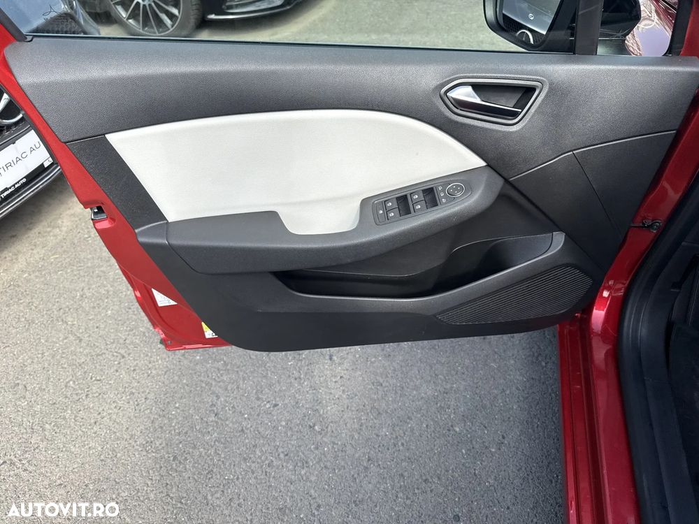 Renault Clio - 15