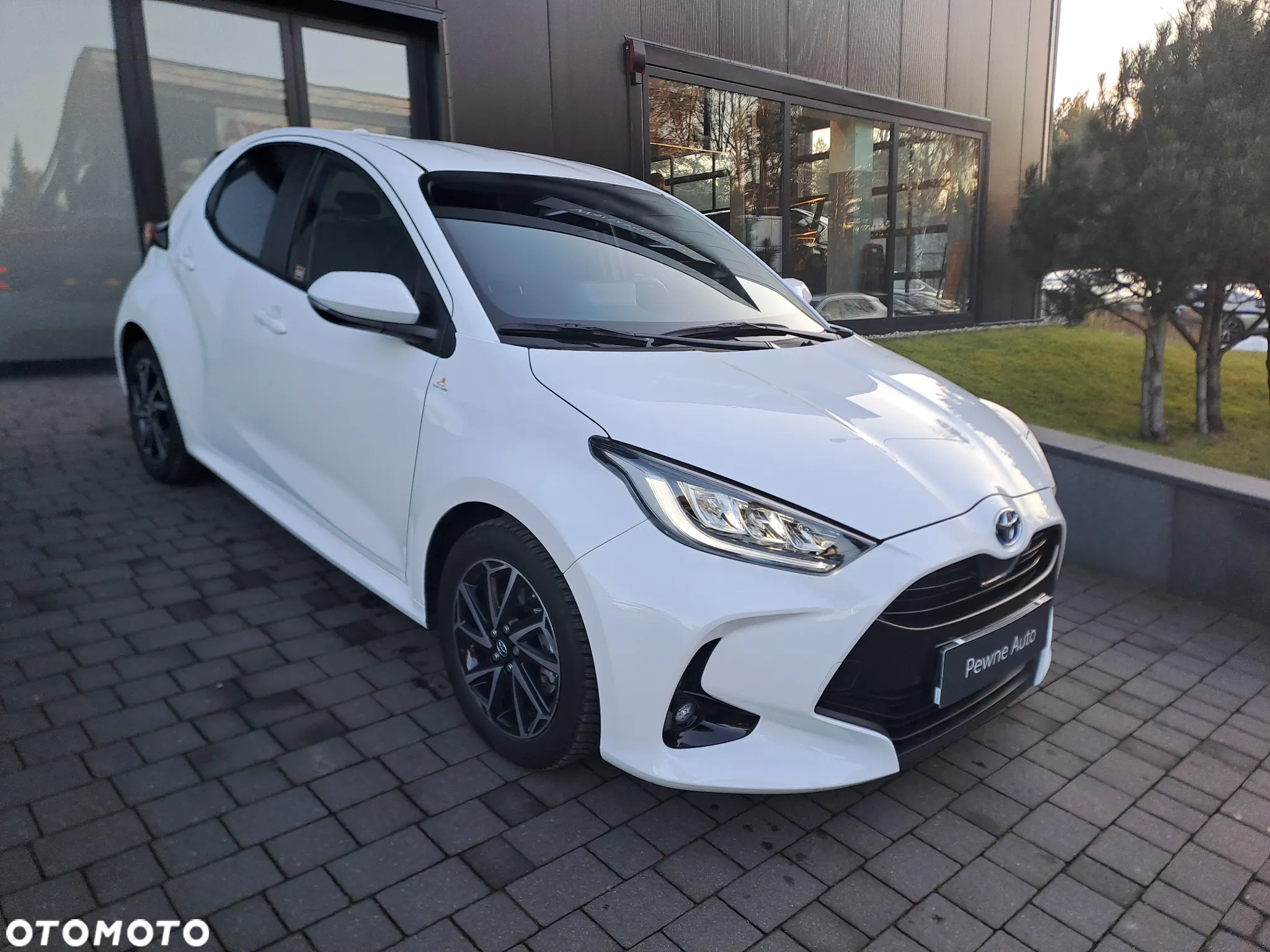 Toyota Yaris 1.5 Comfort - 2