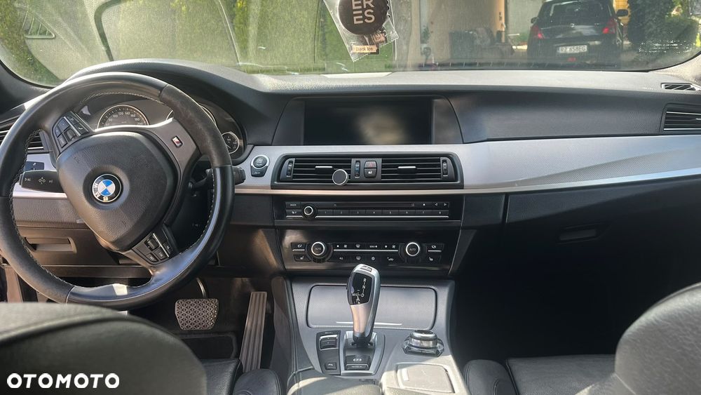 BMW Seria 5 520d - 17