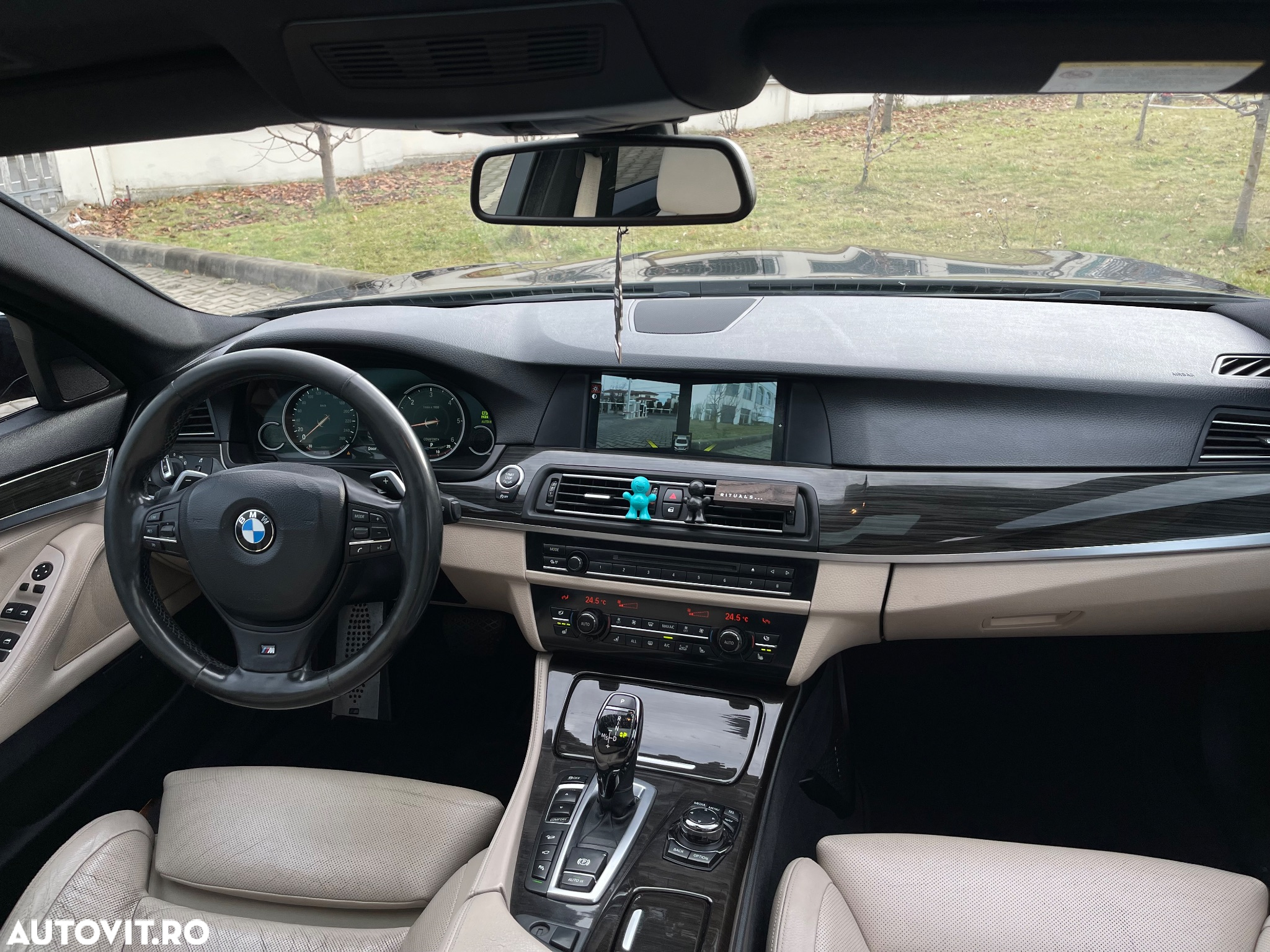 BMW Seria 5 535d xDrive - 23
