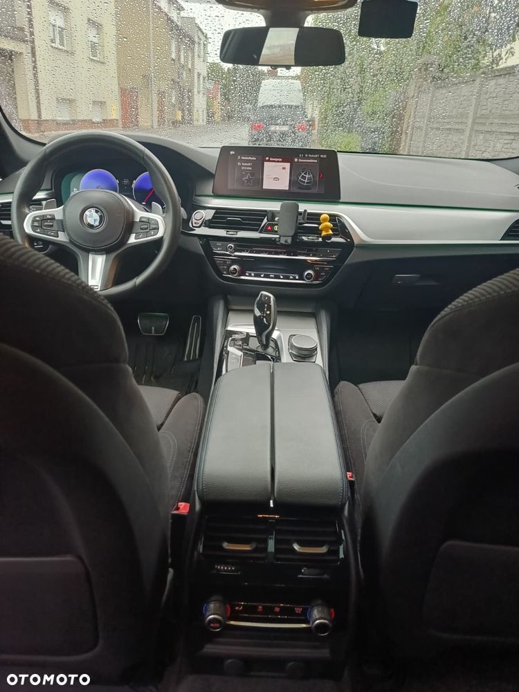 BMW Seria 5 540d xDrive - 16