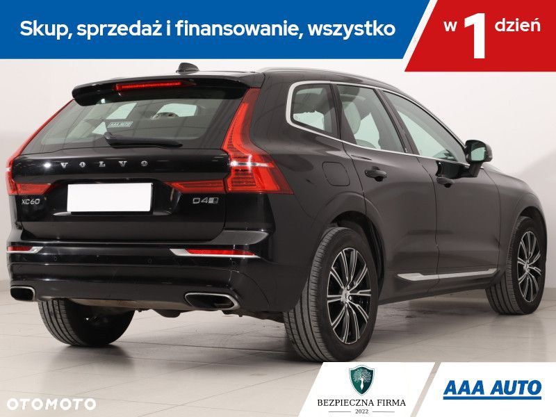 Volvo XC 60 - 6