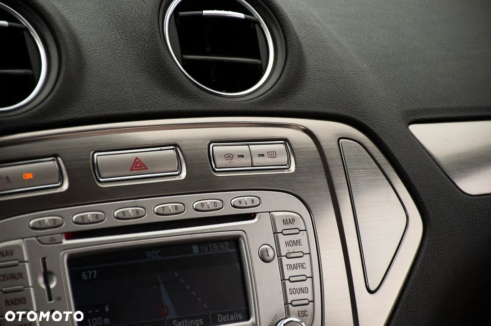 Ford Mondeo 2.0 TDCi Business Edition - 32