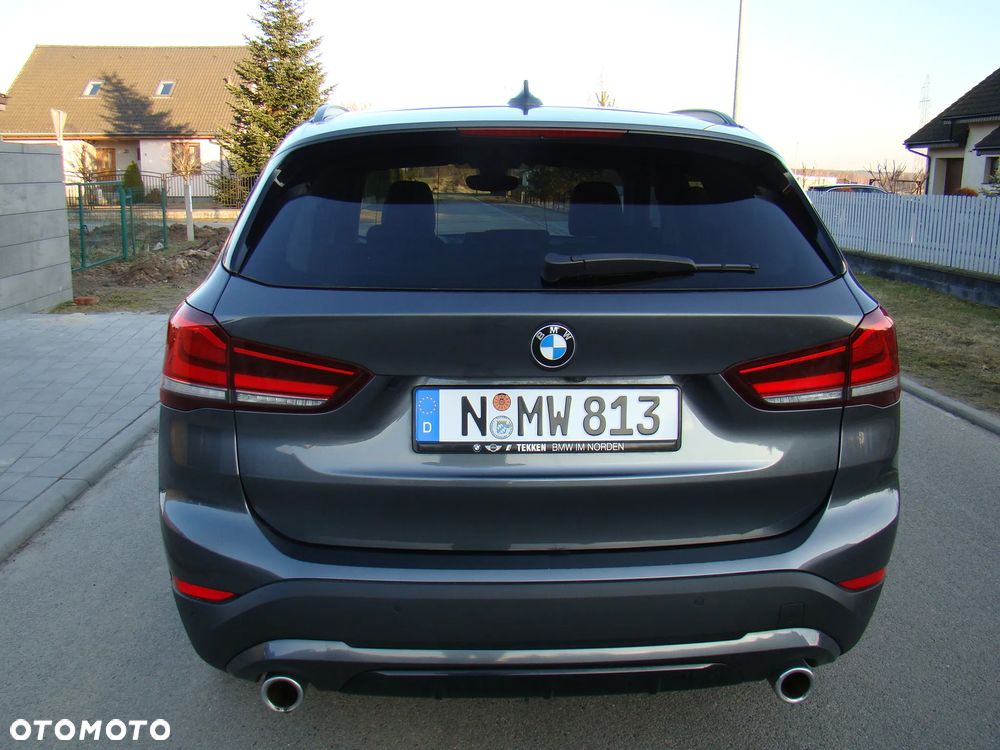 BMW X1 xDrive20d Sport Line - 10