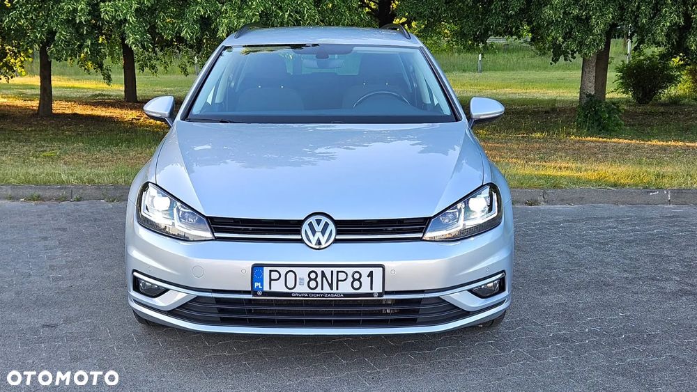 Volkswagen Golf - 2