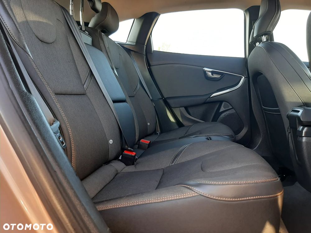 Volvo V40 Cross Country 2014