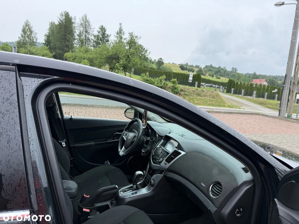 Chevrolet Cruze 2.0 D LT+ - 9