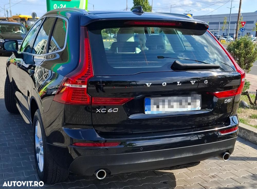 Volvo XC 60 D5 AWD Momentum - 3