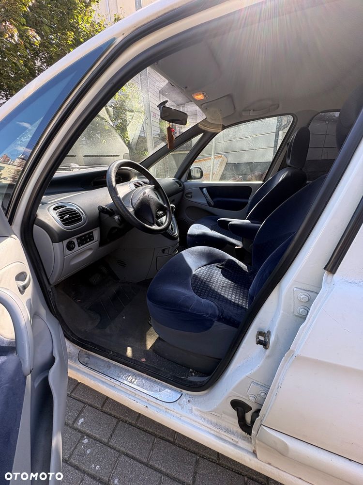 Citroën Xsara Picasso 2.0 16V Exclusive - 5