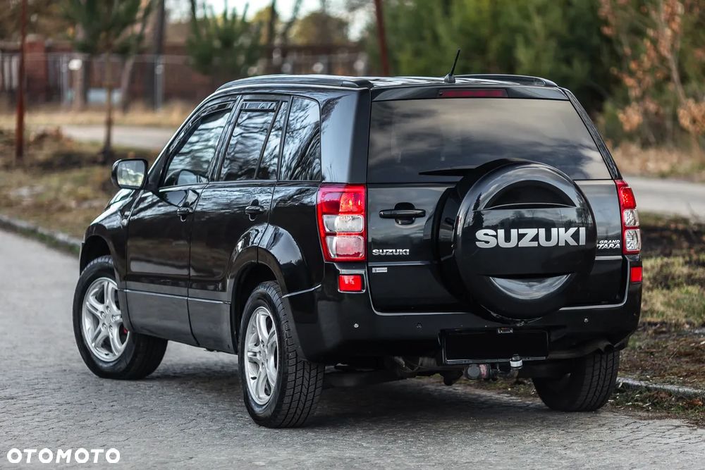 Suzuki Grand Vitara 1.9 DDiS Comfort DPF - 13