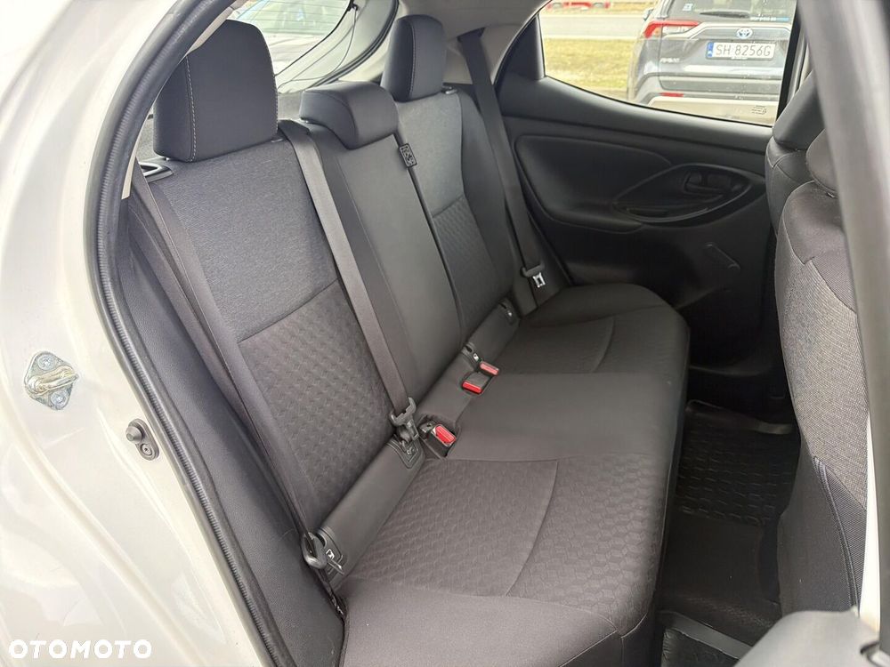 Toyota Yaris - 23