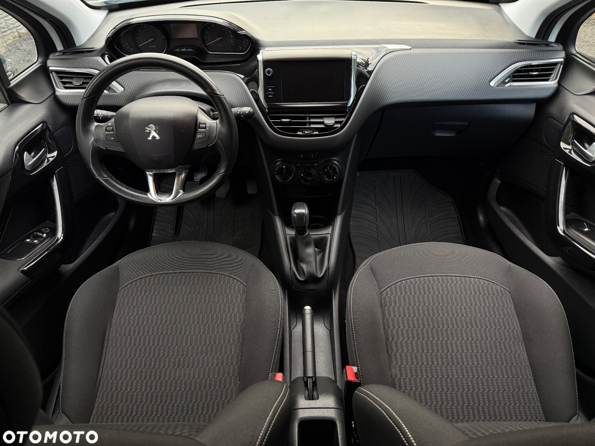 Peugeot 208 1.2 PureTech Style - 29