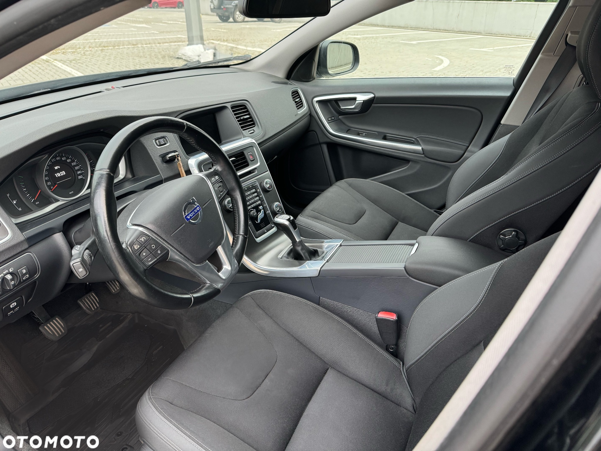 Volvo V60 D4 Drive-E Summum - 5