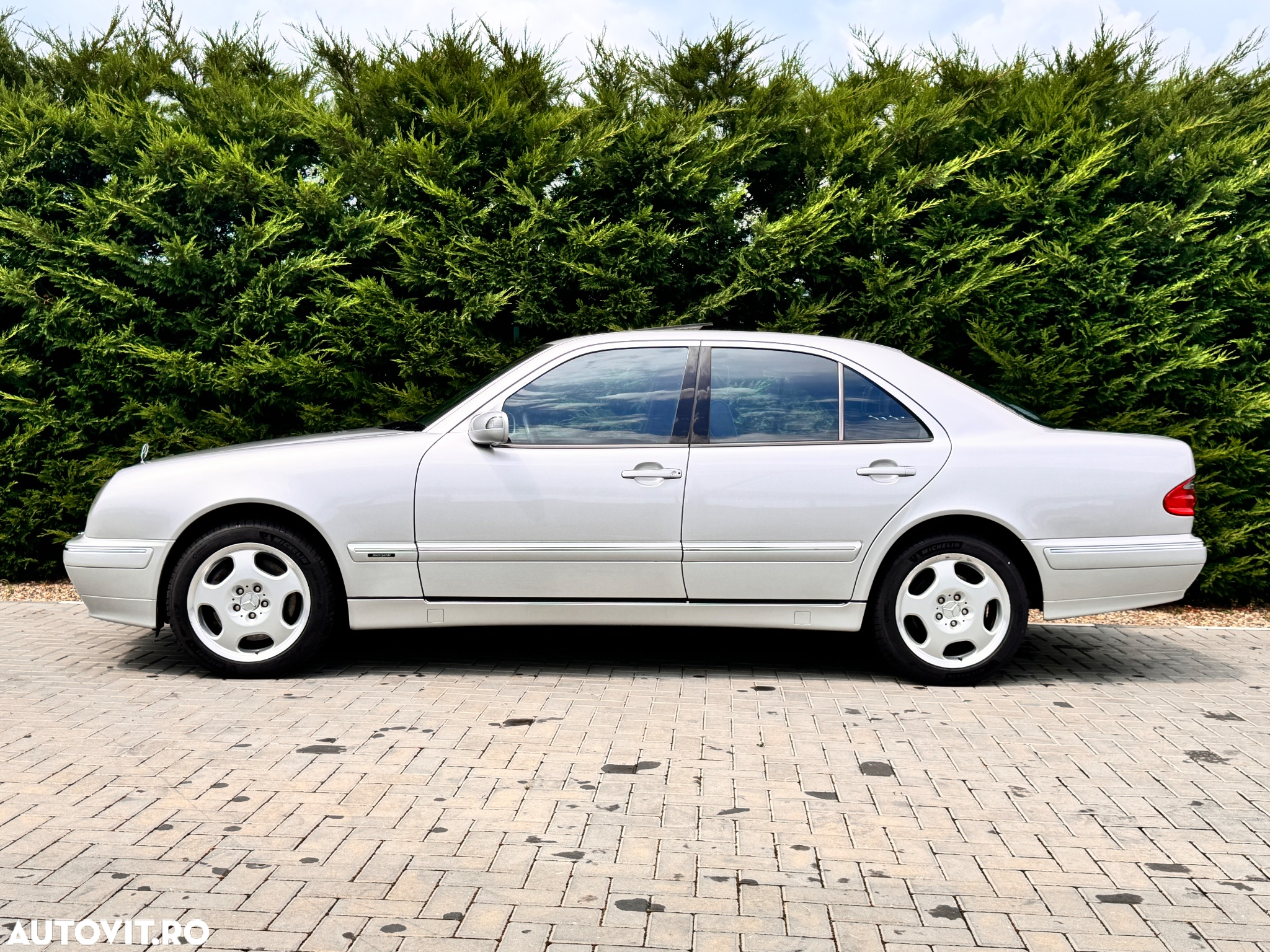 Mercedes-Benz E 430 4-Matic Aut Avantgarde - 2