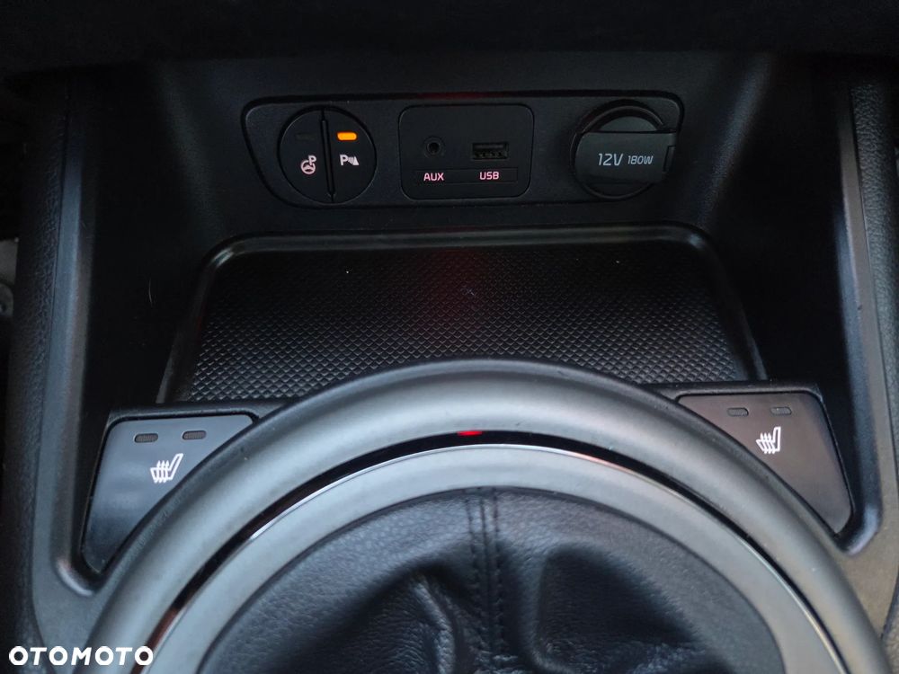 Kia Sportage 1.7 CRDI 2WD Attract - 26