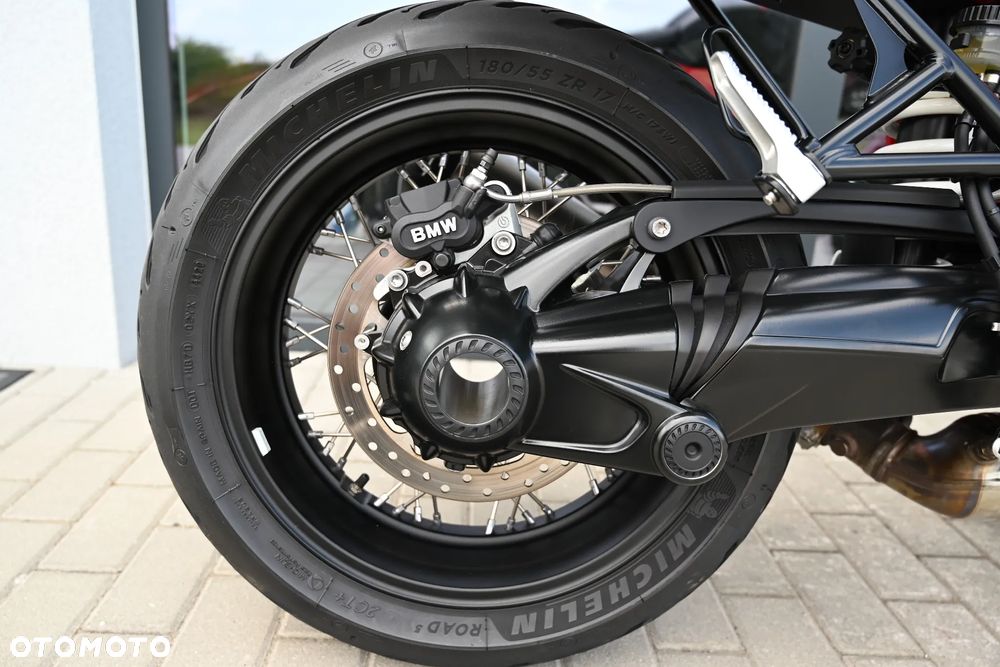 BMW R - 26