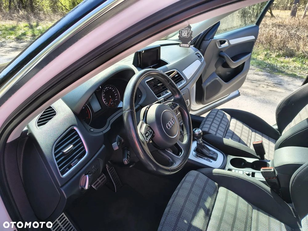 Audi Q3 2.0 TFSI Quattro S tronic sport - 22