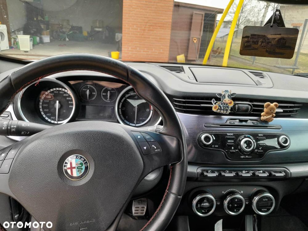 Alfa Romeo Giulietta 2.0 JTDM Distinctive - 5