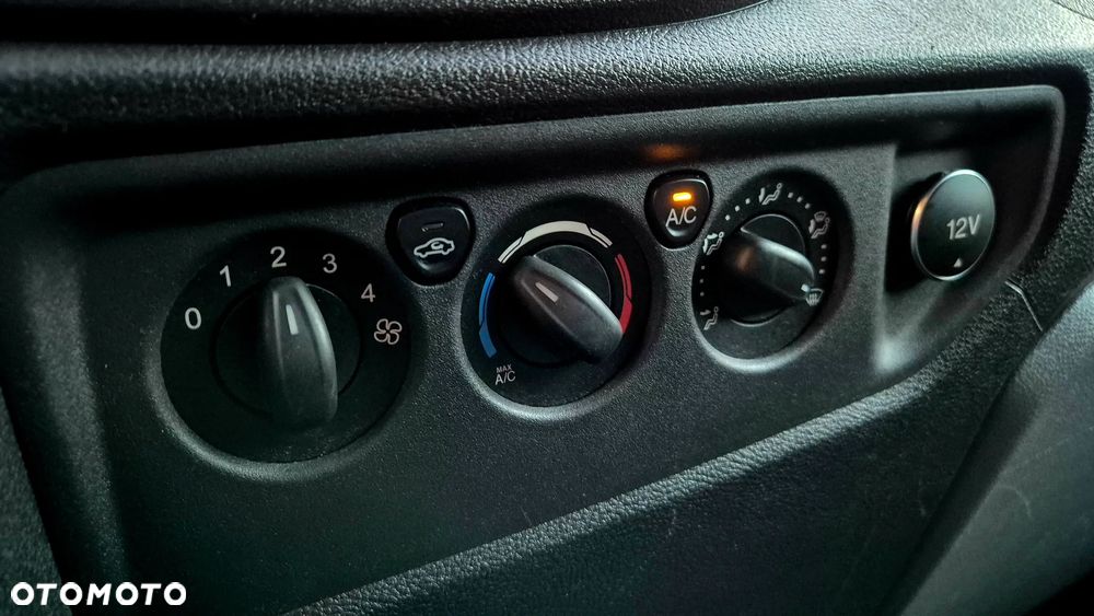 Ford Transit - 29