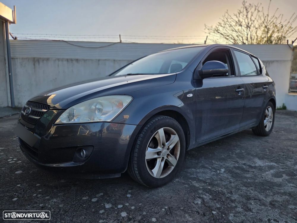 Kia Ceed 1.4 CVVT LX ISG - 1