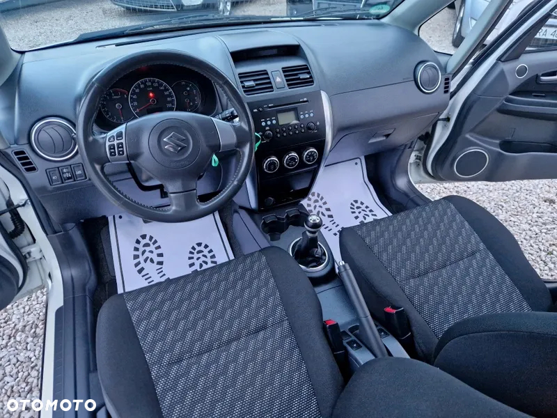 Suzuki SX4 1.6 GS / Premium - 4